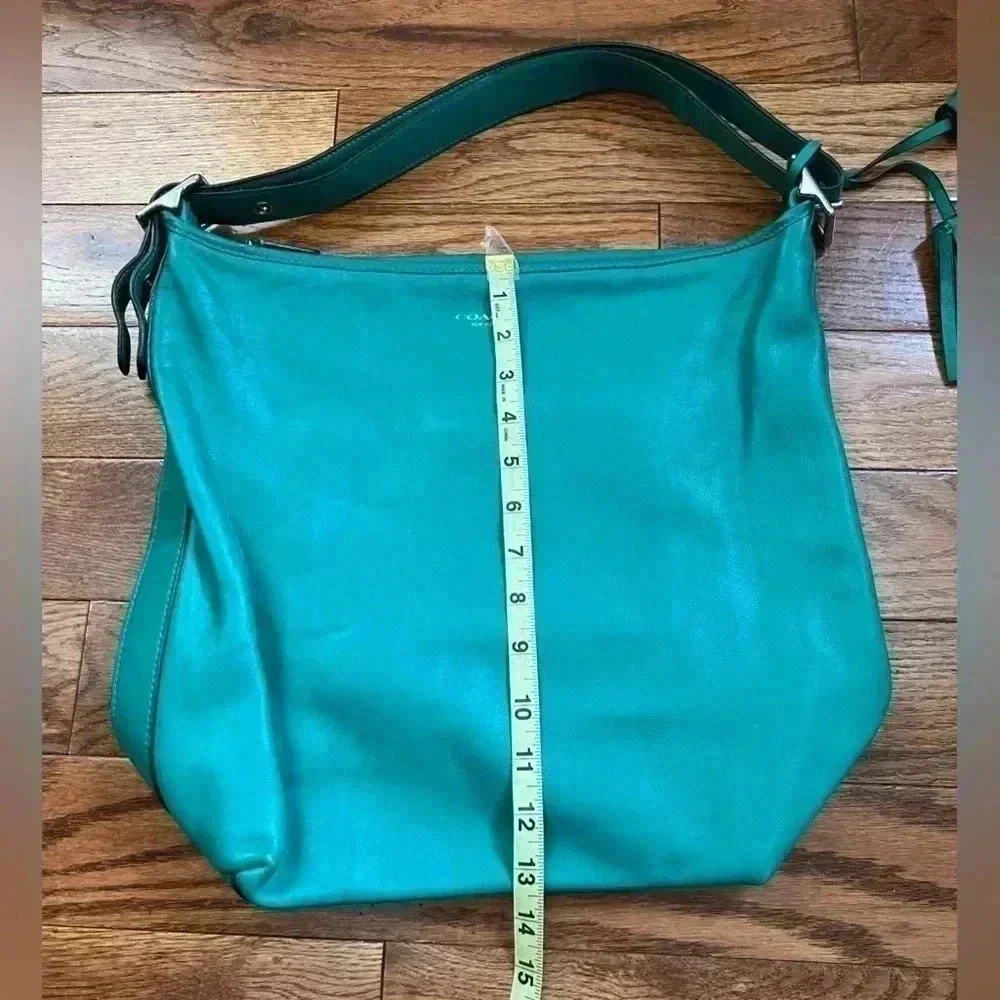 Coach Green Heritage Hobo With Adjustable should strap .